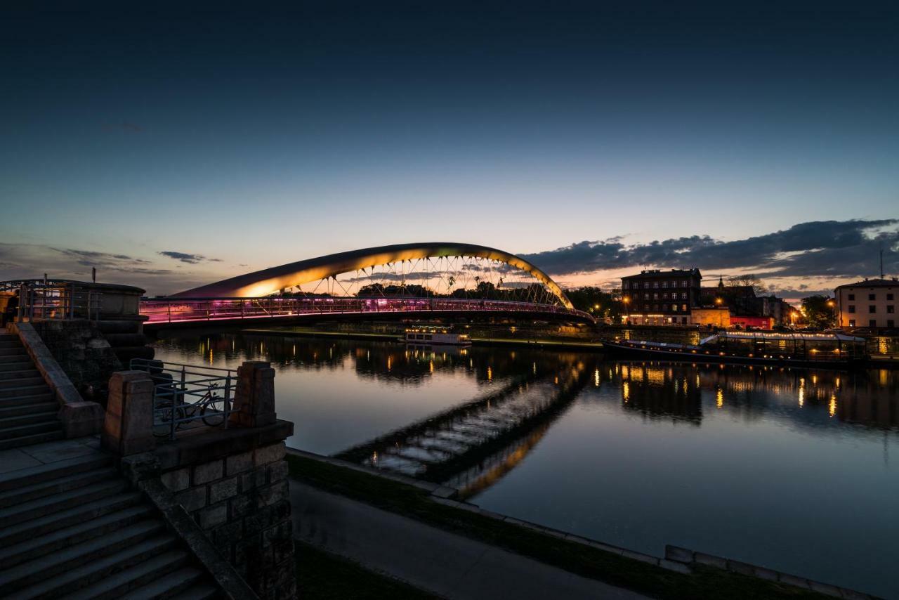 Home Far From Home Krakau Exterior foto