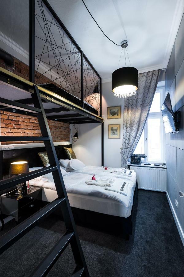 Home Far From Home Krakau Exterior foto